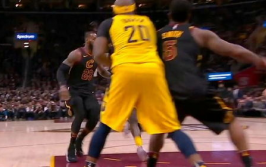 NBA搞笑瞬间球员赛场趣事