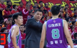 新疆男篮季后赛逆转取胜关键球员表现